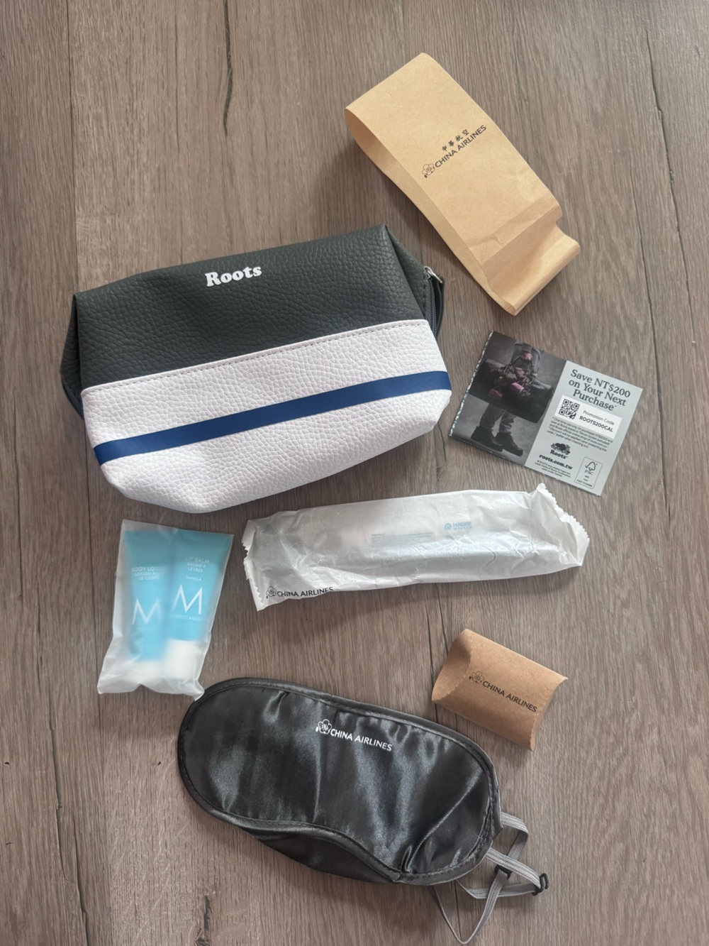 China Airlines x Roots | Amenities Pouch